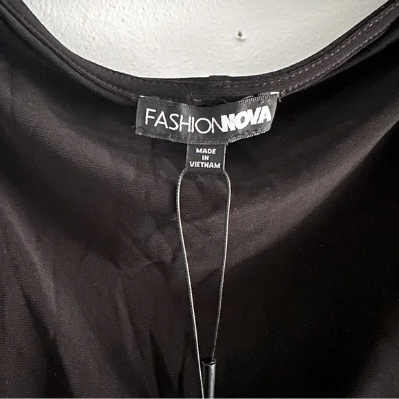 NWT - FashionNova Alex Off Shoulder Black Evening Formal Gown Maxi Dress - Picture 6 of 7